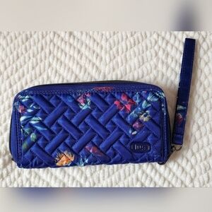 FINAL...Lug Quilted Handspring Wallet